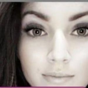 Meet your Posher, Candice